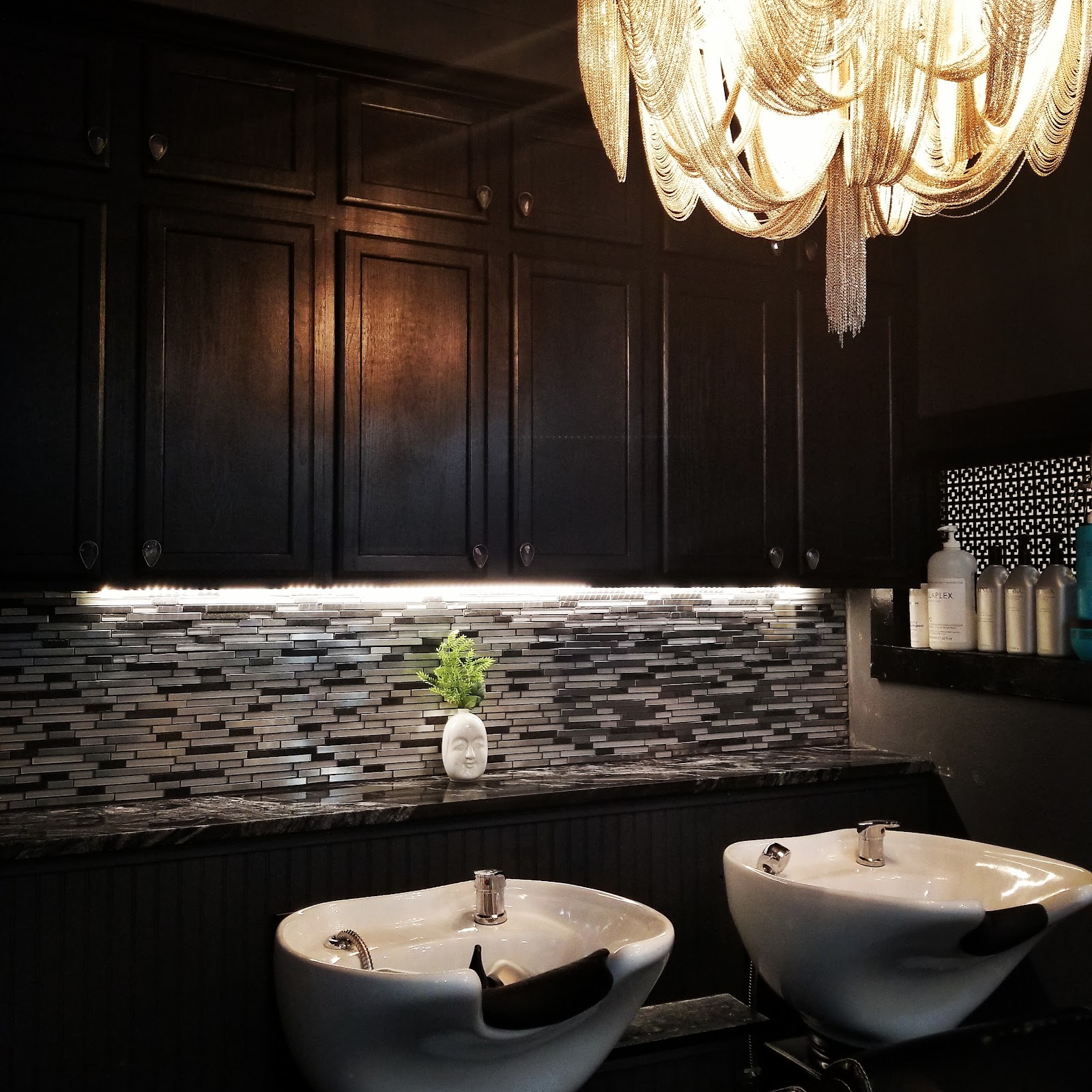 The Winchester Spa and Salon nail photo 1